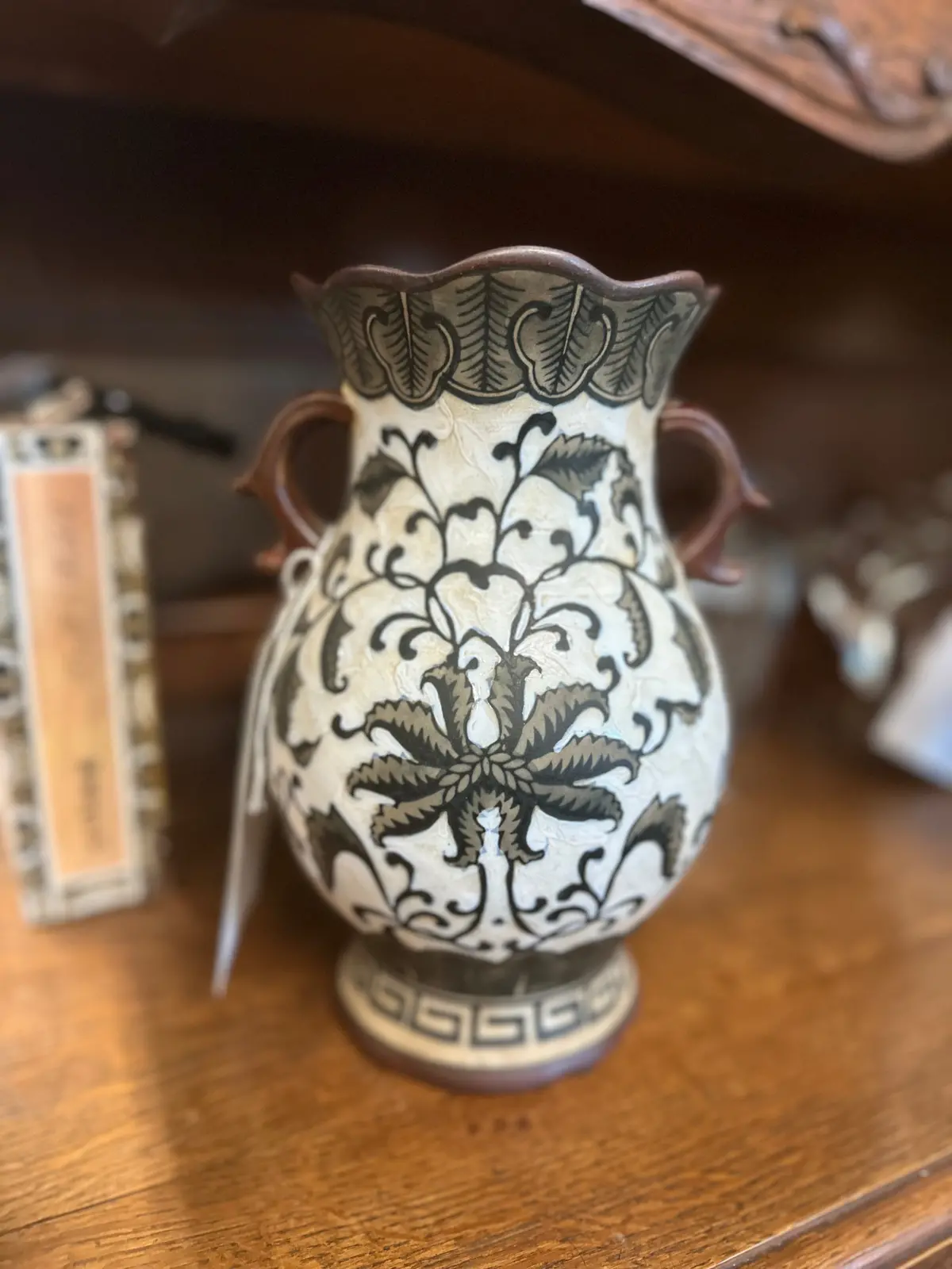 Black And White Floral Porcelain Vase 1