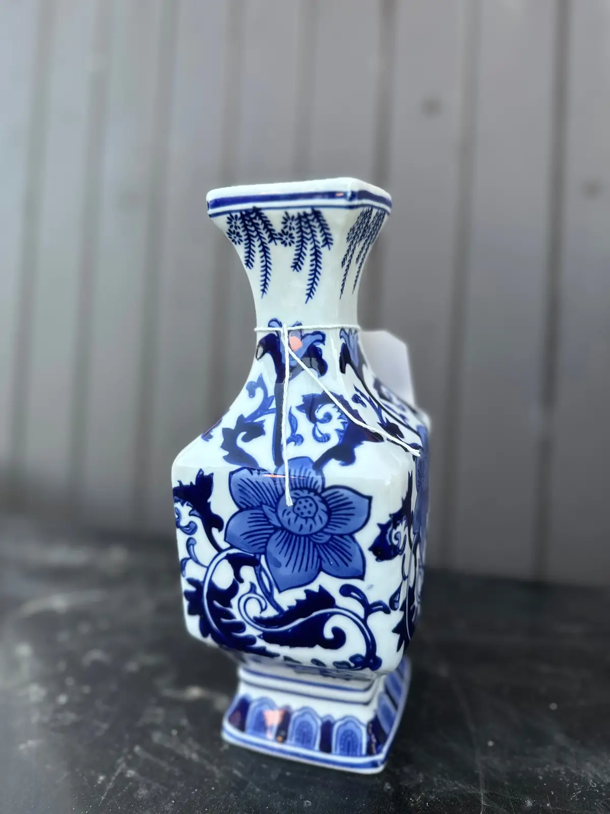 Small Chinese Vase 1