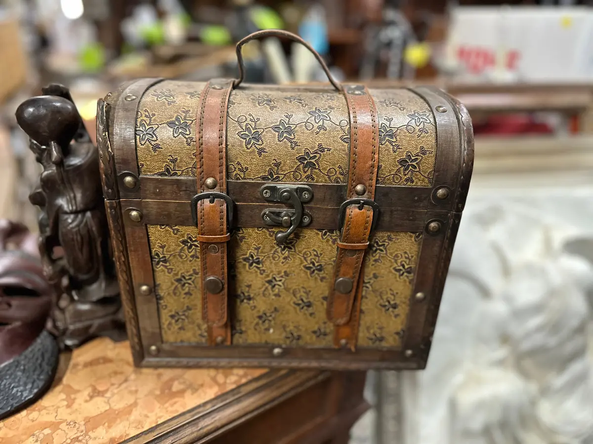 Wood Box With Leather Straps As Found 1