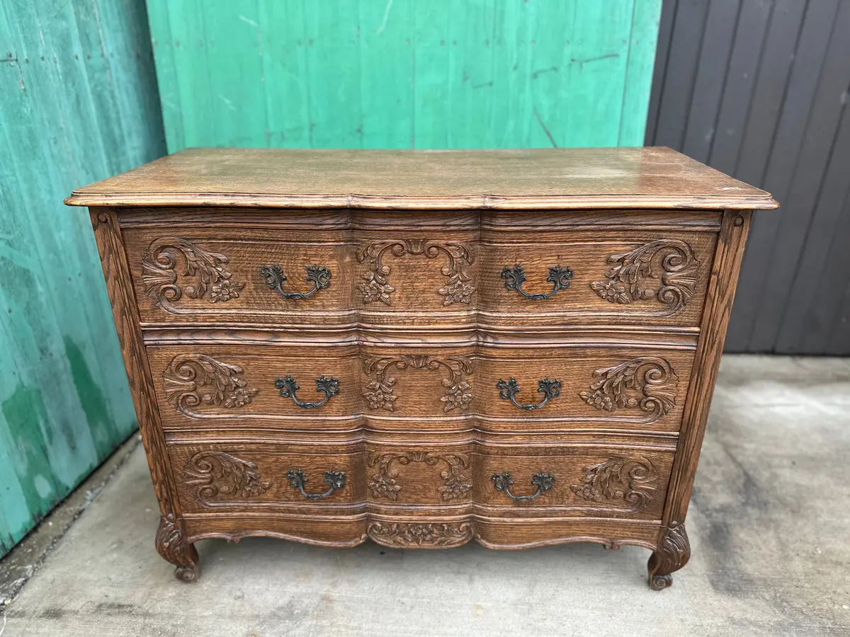 Large Country French 3 Drawer Oak Chest 1