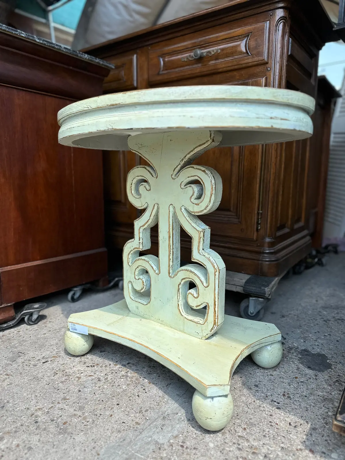 Not Old Empire Oval Ocassional Painted Table 1