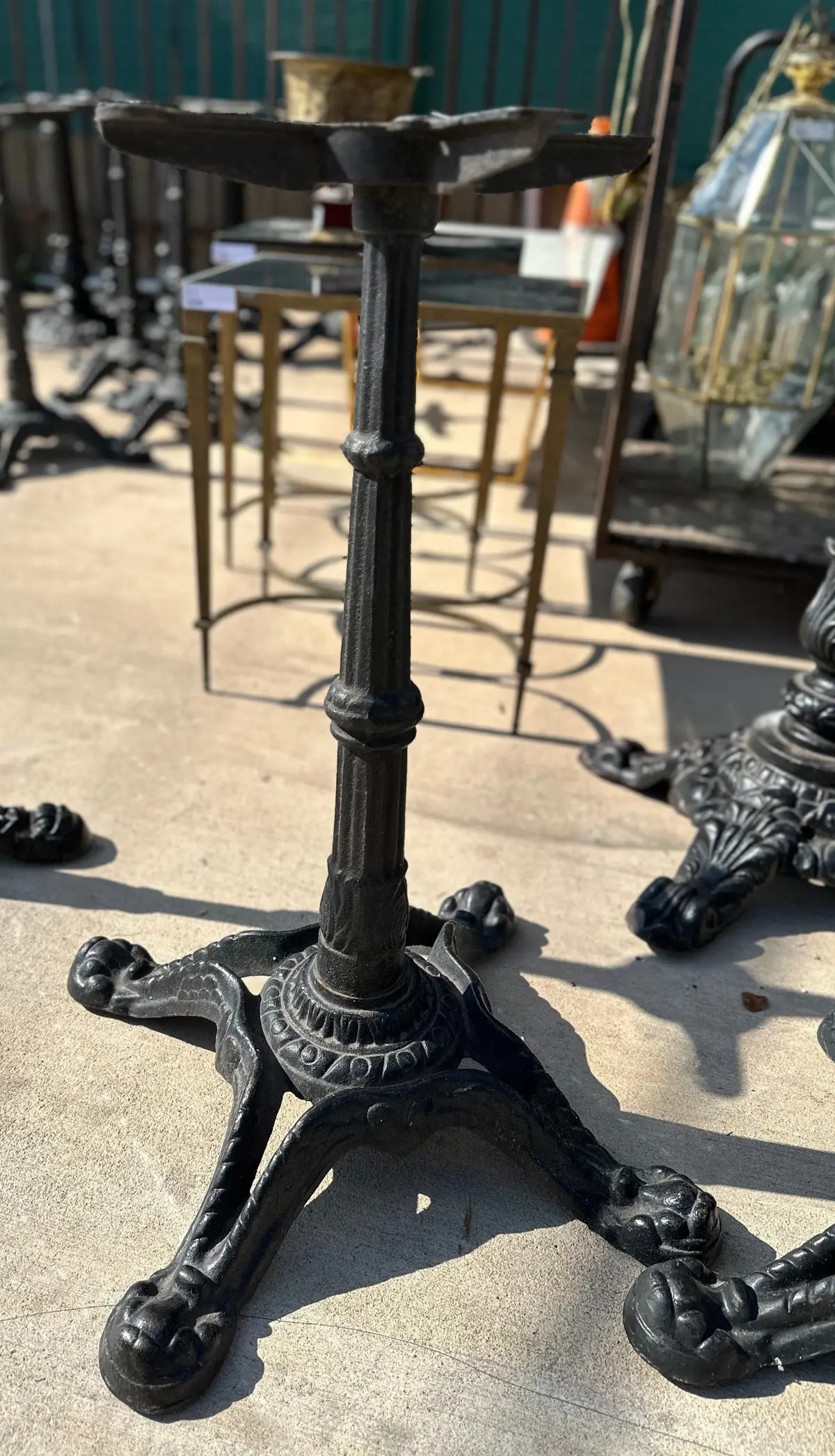 Medium Black Iron Pub Table Base 1