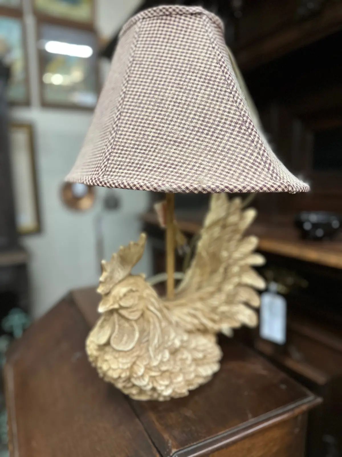 Composition Rooster Lamp 1