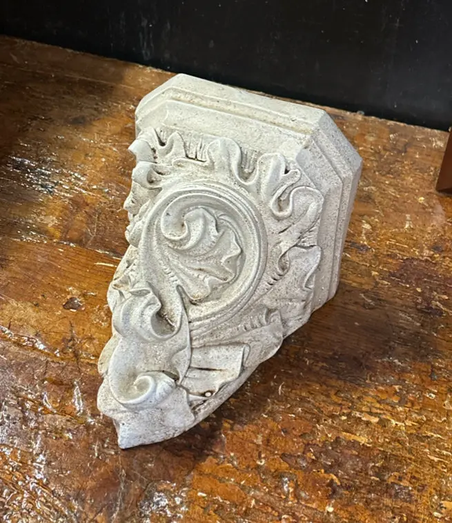 Small White Foliate Corbel 1