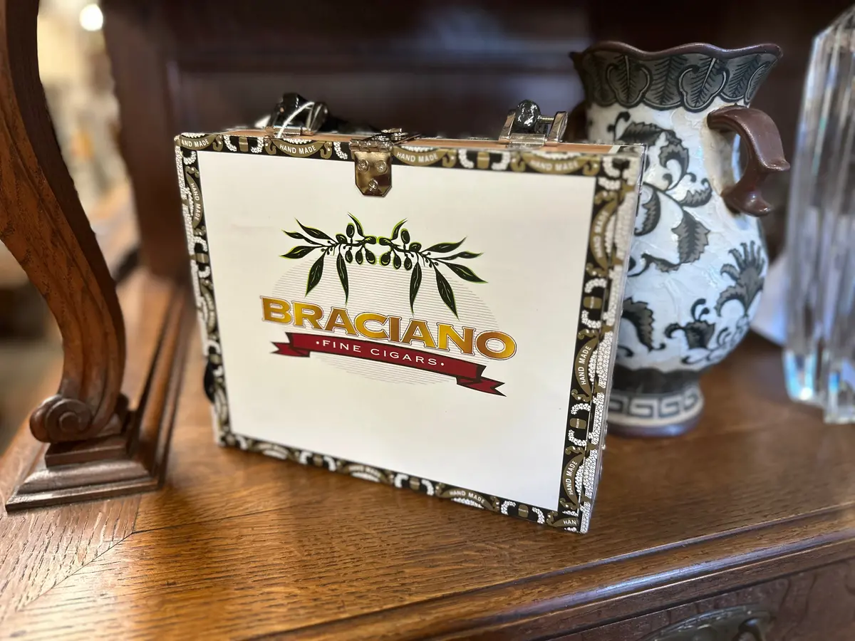 Handmade Cigarbox Purse With Lady 1