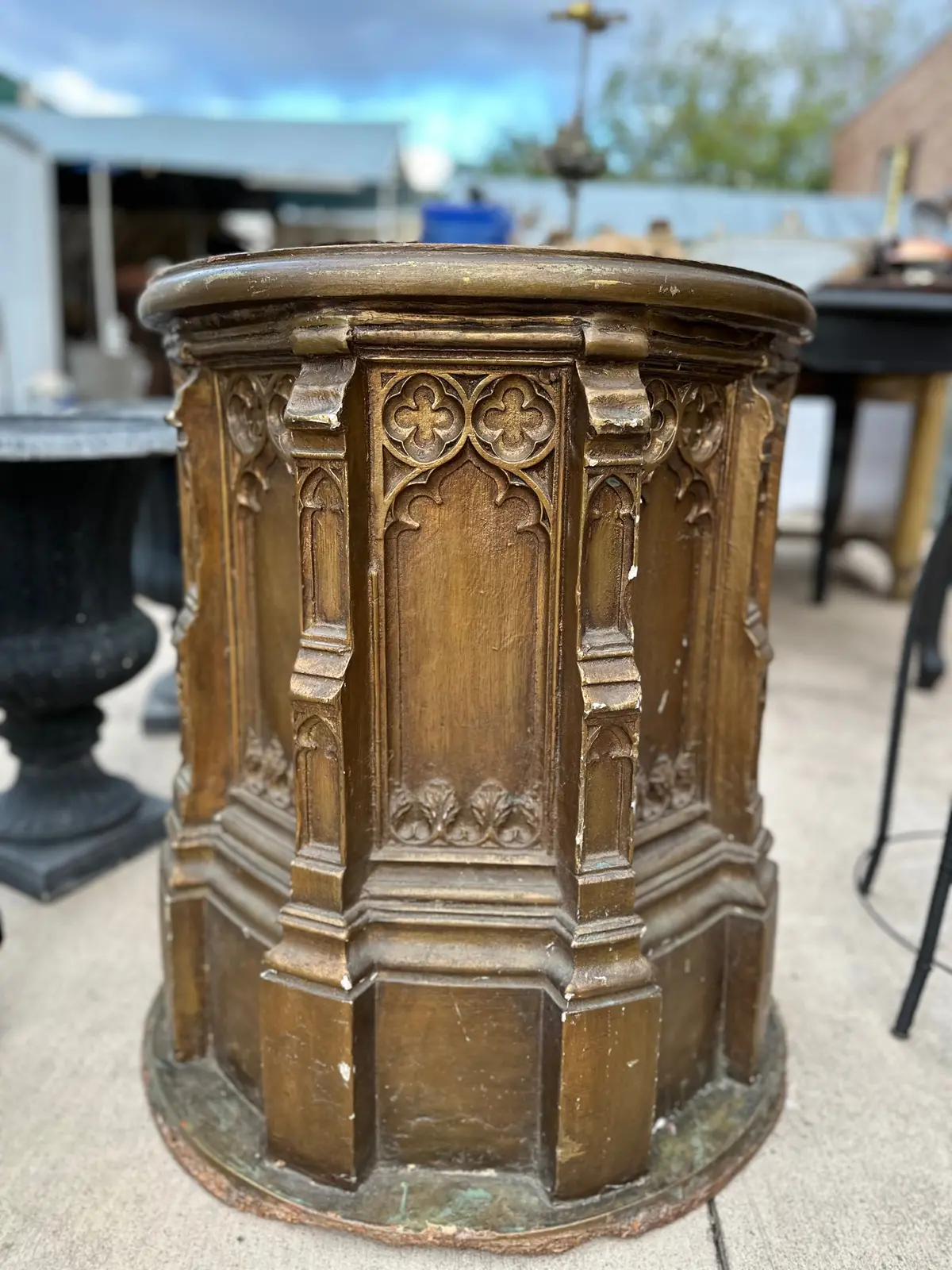 Small Gilt Wall Console Stand 1