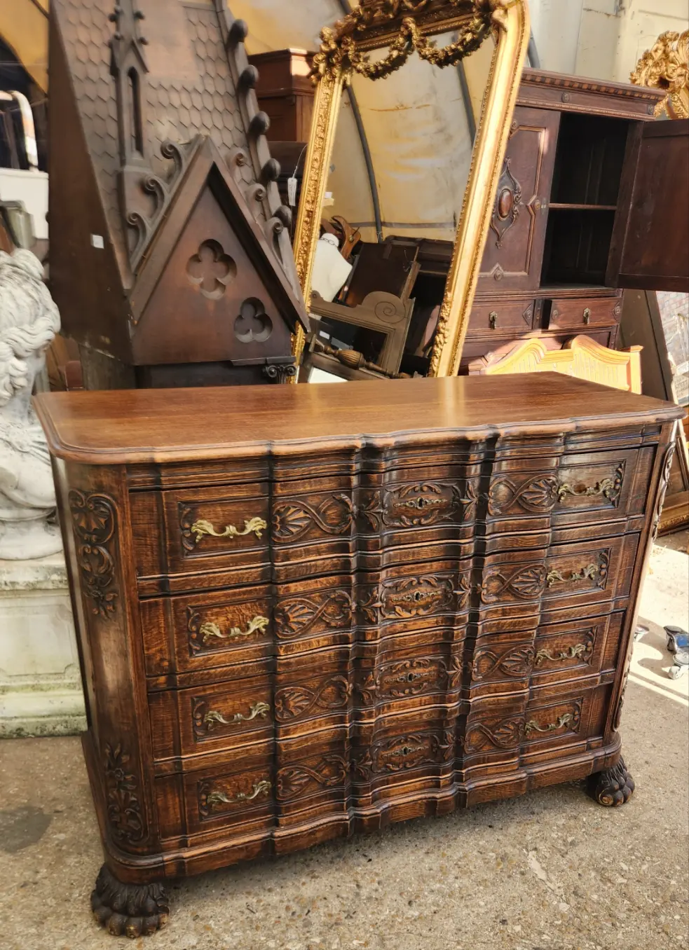 Paw Foot 4 Drawer Large Oak Chest 1