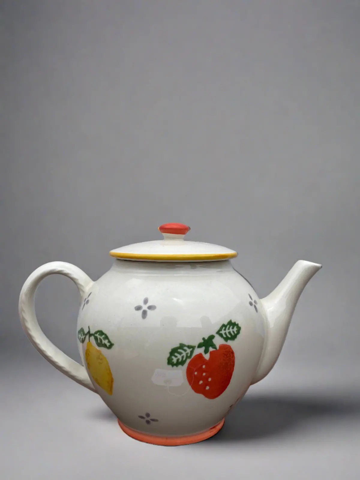 Laura Ashley Lemon And Strawberry Teapot 1