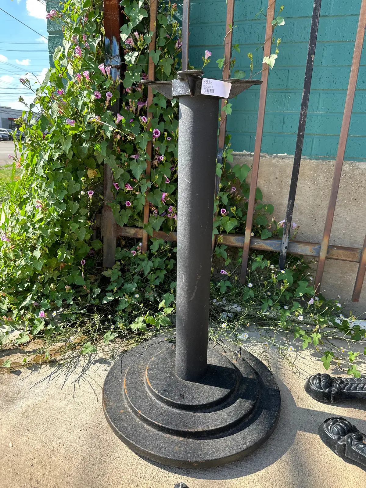 Round Deco Iron Pub Table Base 1