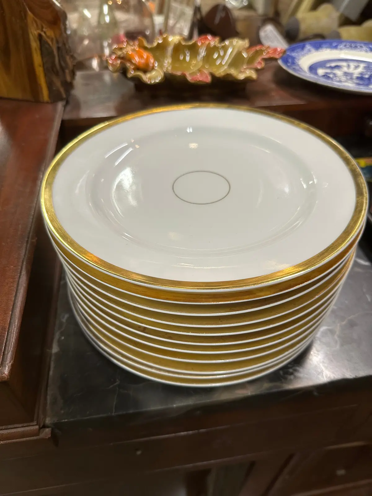 Set Of 11 Gold Trim Dinner Plates 1