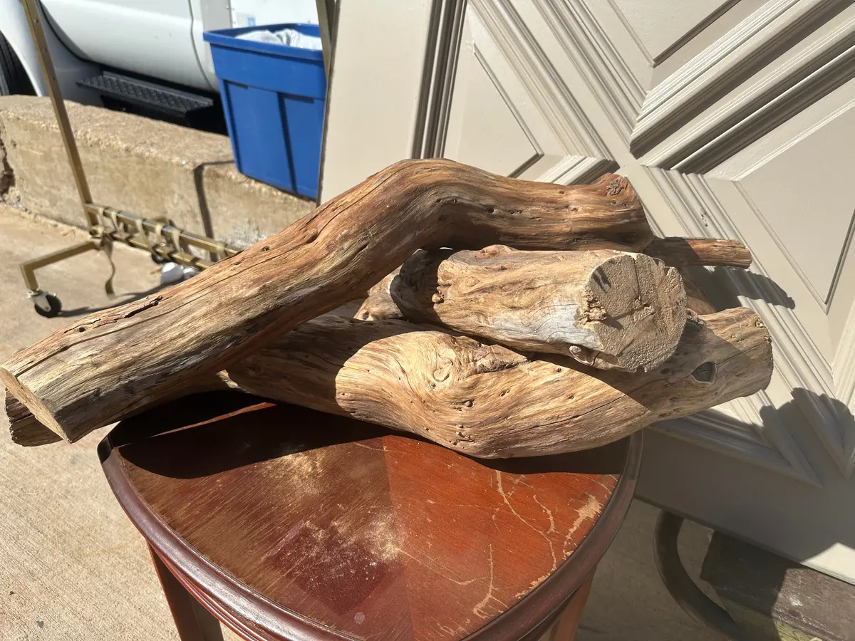 Set Of 3 Log Sculptures 1