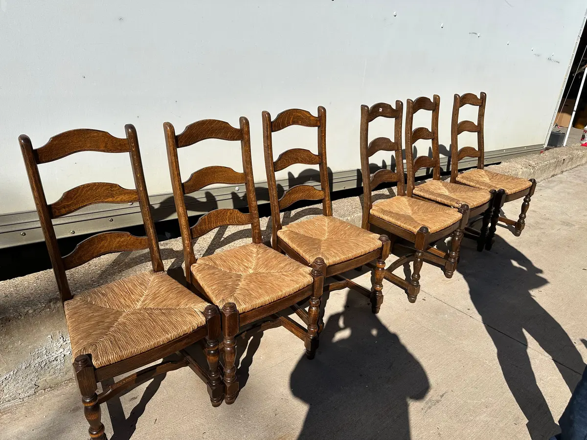 Set Of 6 Dark Oak Rustic Chairs 1