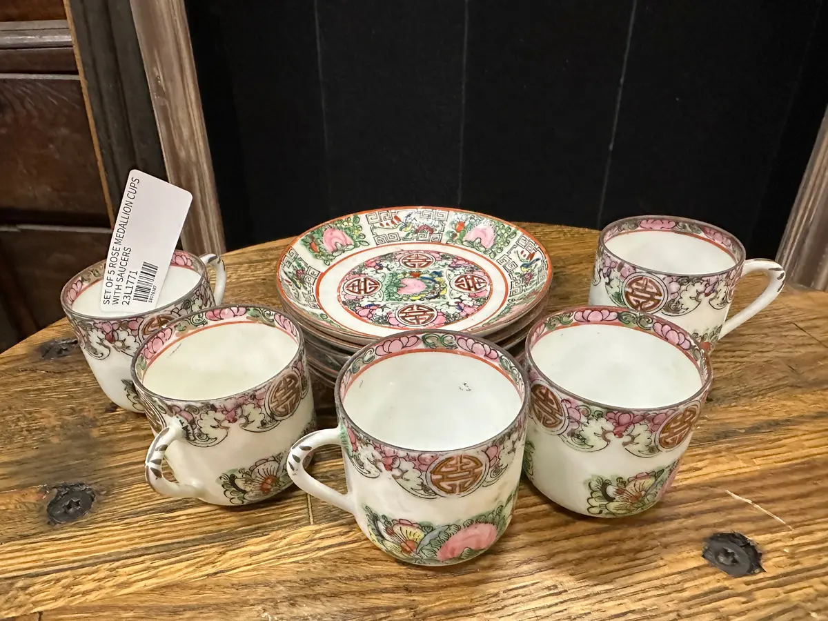 Set Of 5 Rose Medallion Cups With Saucers 1