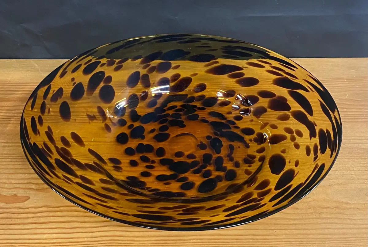 Hand Blown Leopard Pattern Round Glass Dish 1