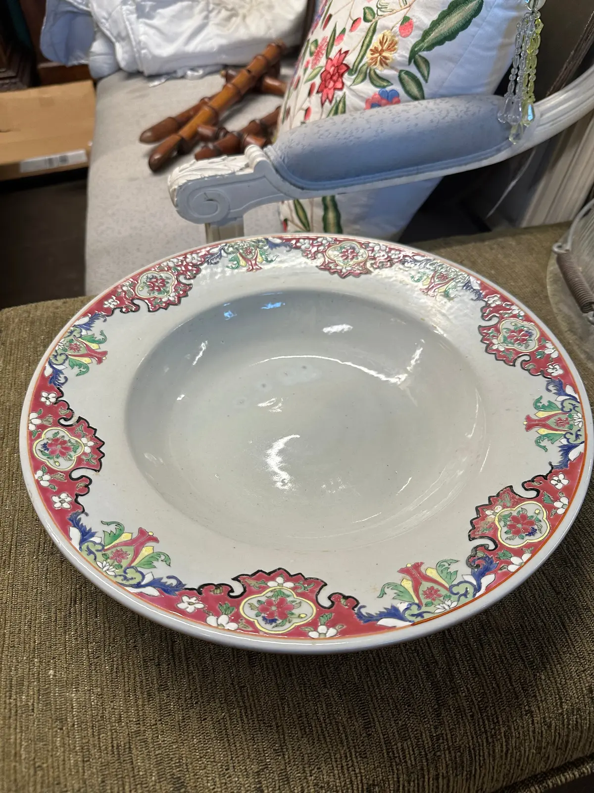Large Chinese Bowl With Pink Floral Border 1