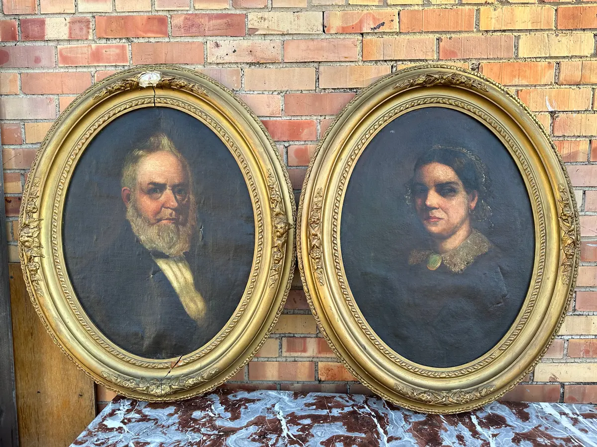 Pair Of Oval Framed Oil Painting Of Man And Woman 1