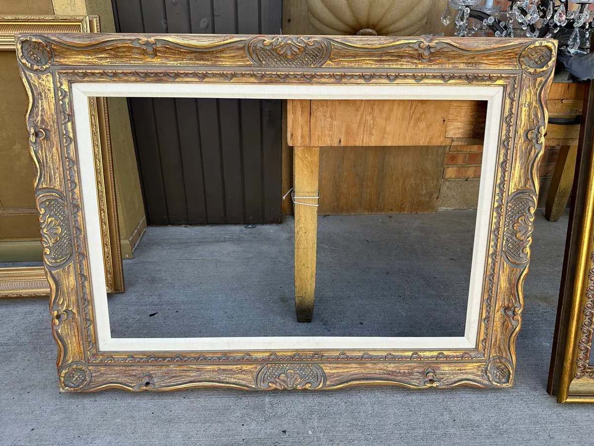 Carved Gilt Wood Frame With Linen Filet 1