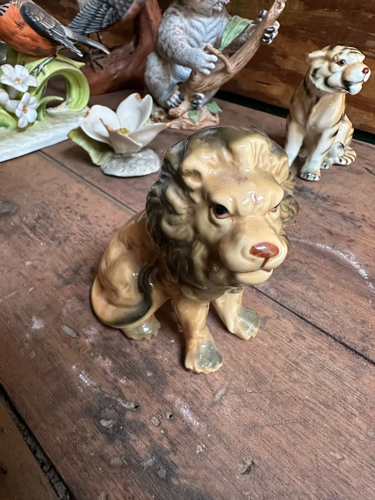 Small Porcelain Lion 1