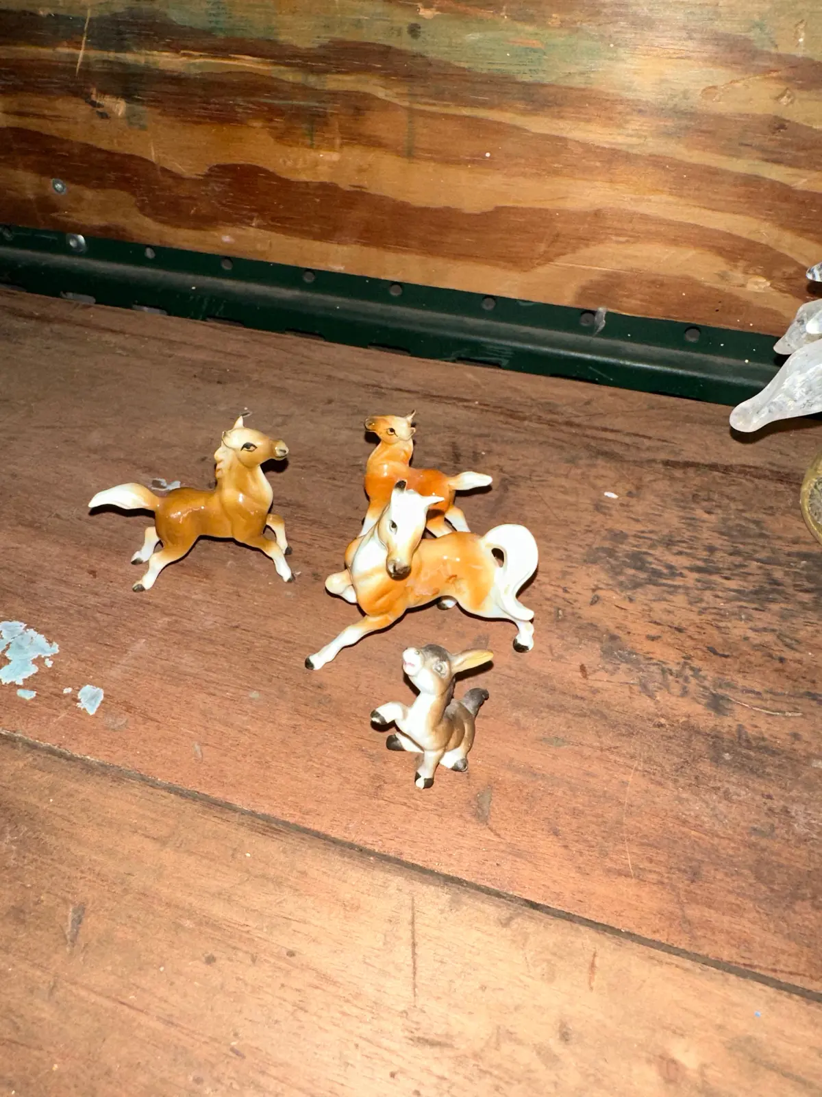Set Of 4 Tiny Horses And Dog 1