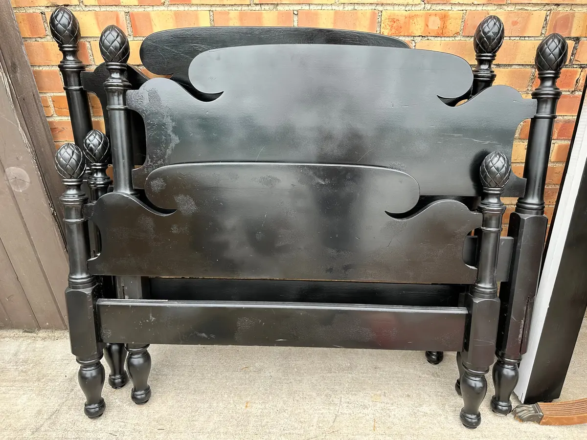 Pair Of Twin Black Beds With Pineapple Finials 1