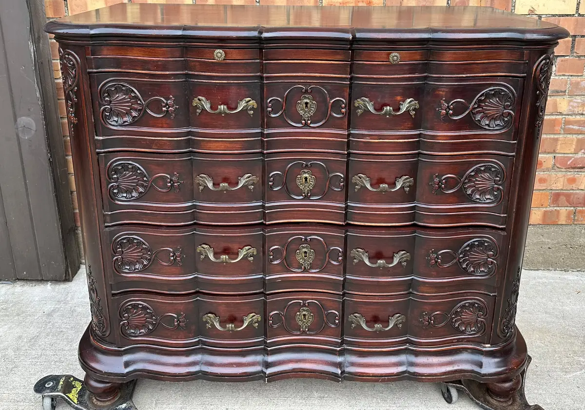 Shell Carved French Chest 1