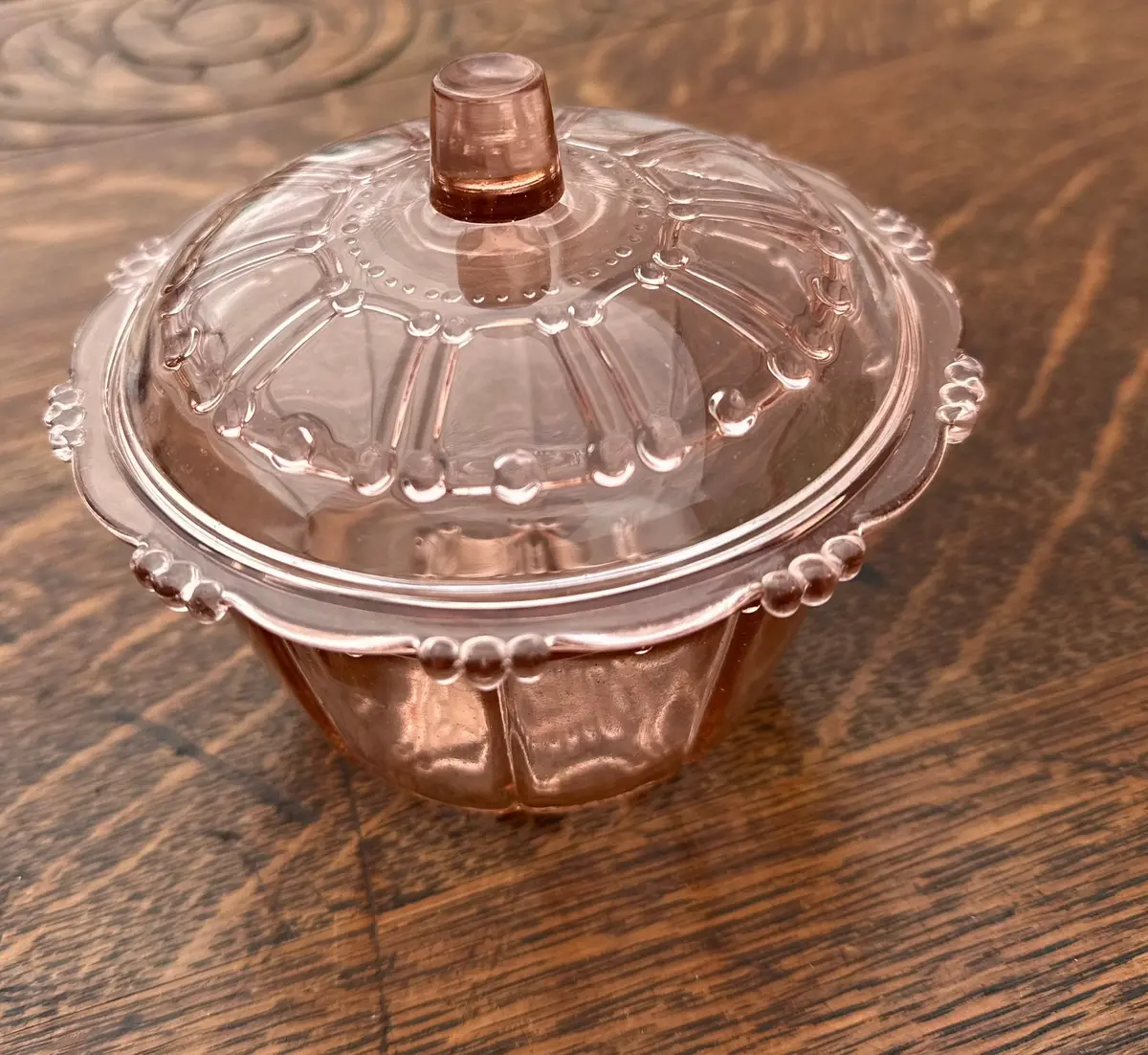 Lidded Pink Glass Dish 1