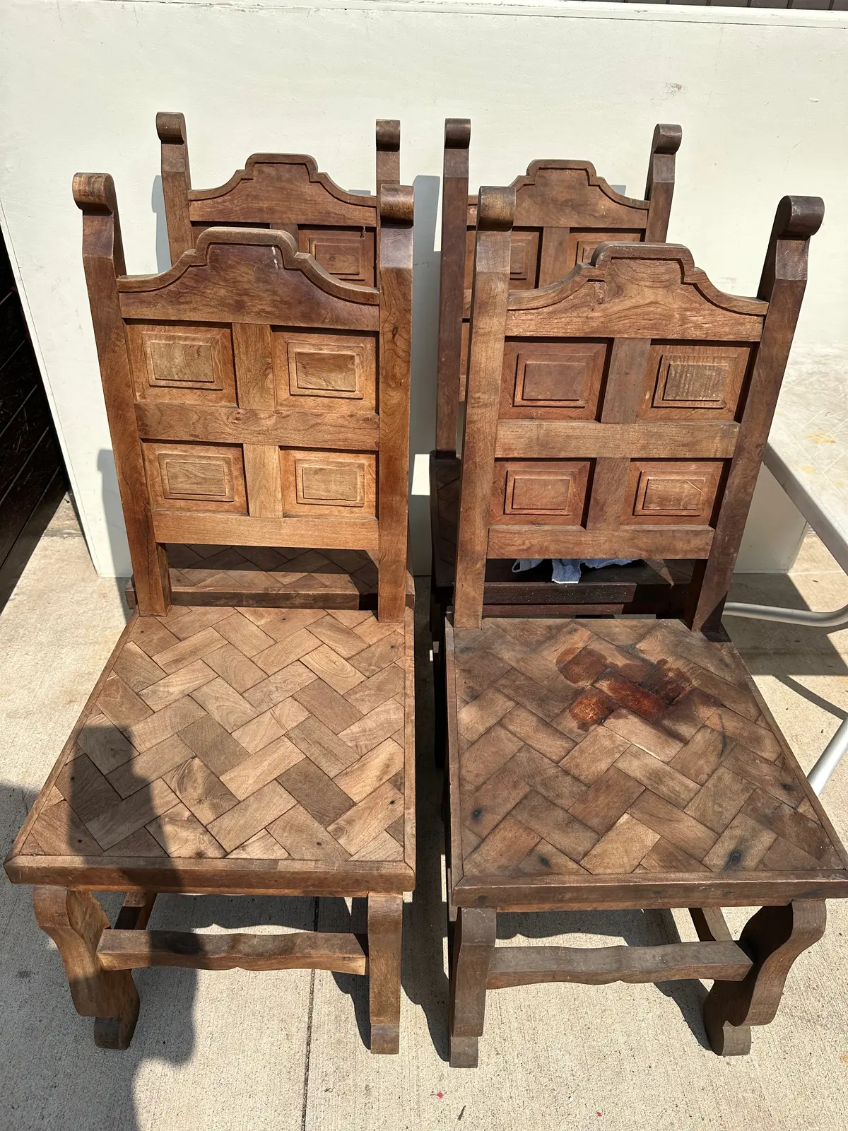 Set Of 4 Spanish Baroque Walnut Chairs 1