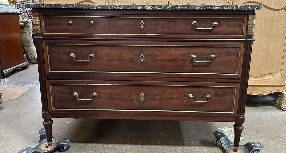Early Louis Xvi  Mahogany Marble Top Commode As Found, Missing Handle 1