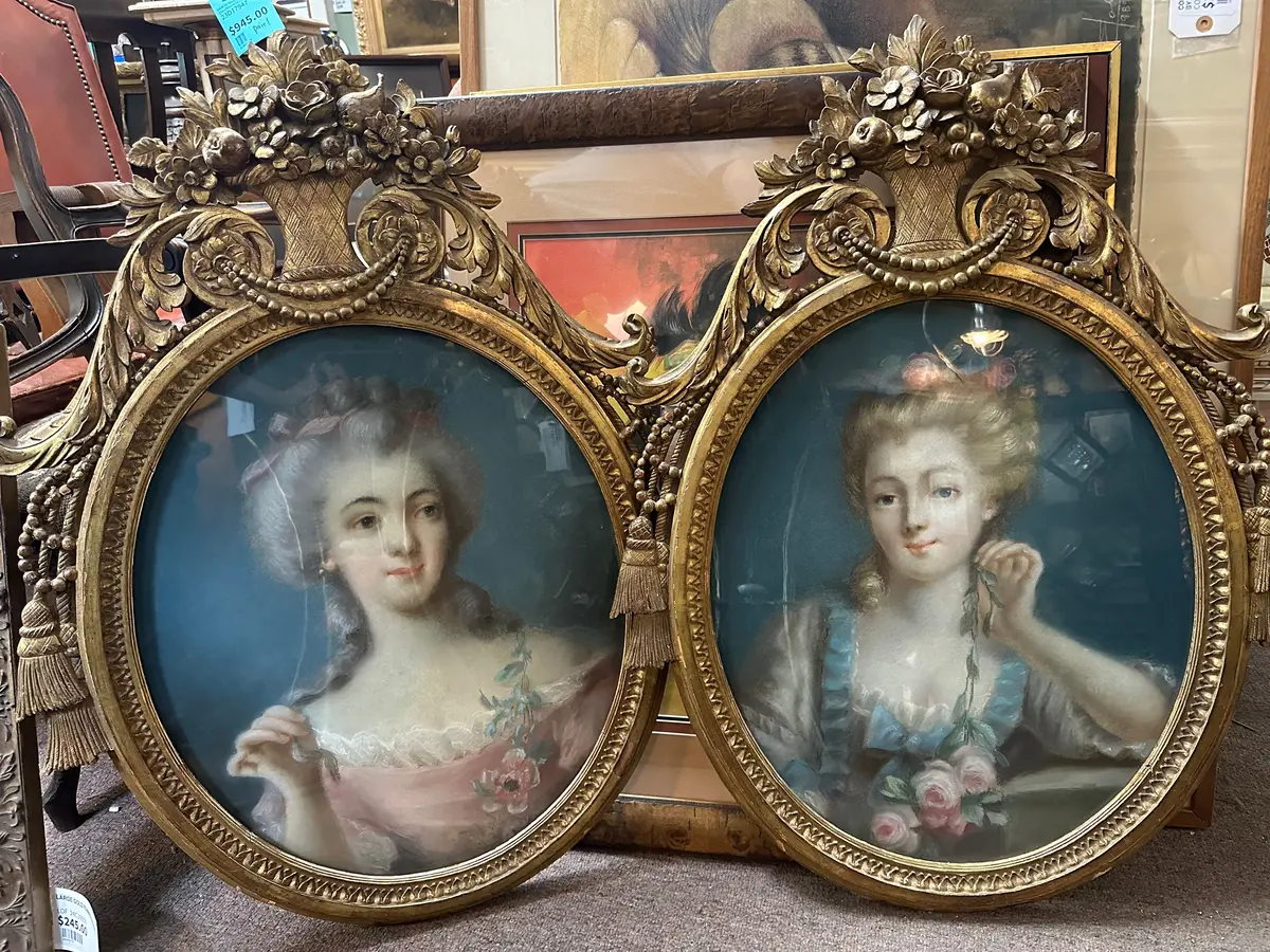 Pair Of Giltwood Framed Pastel Lady Portraits 18Th-Early 19Th Centruy 1