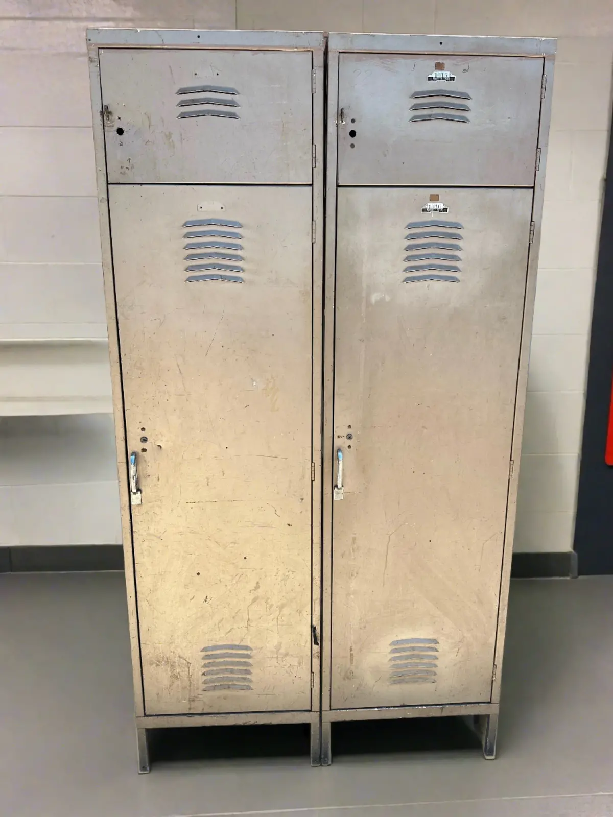 Double Door Locker Set 1
