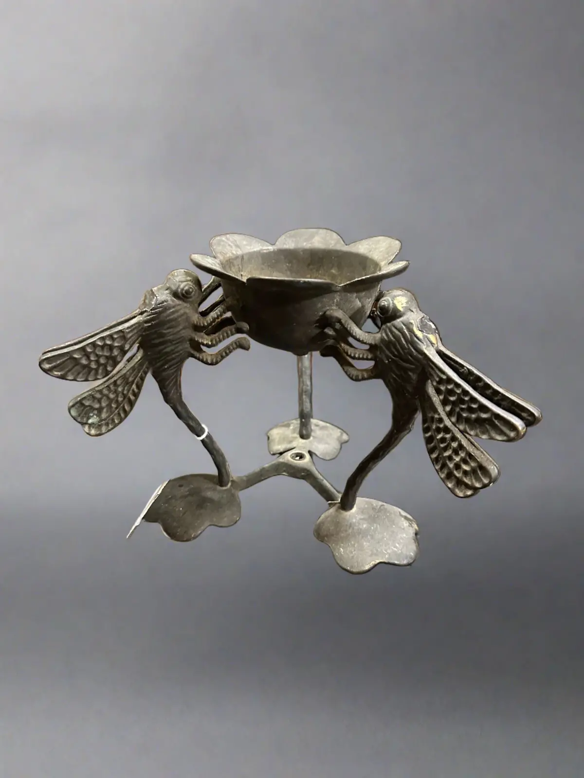 Dragon Fly Stand 1