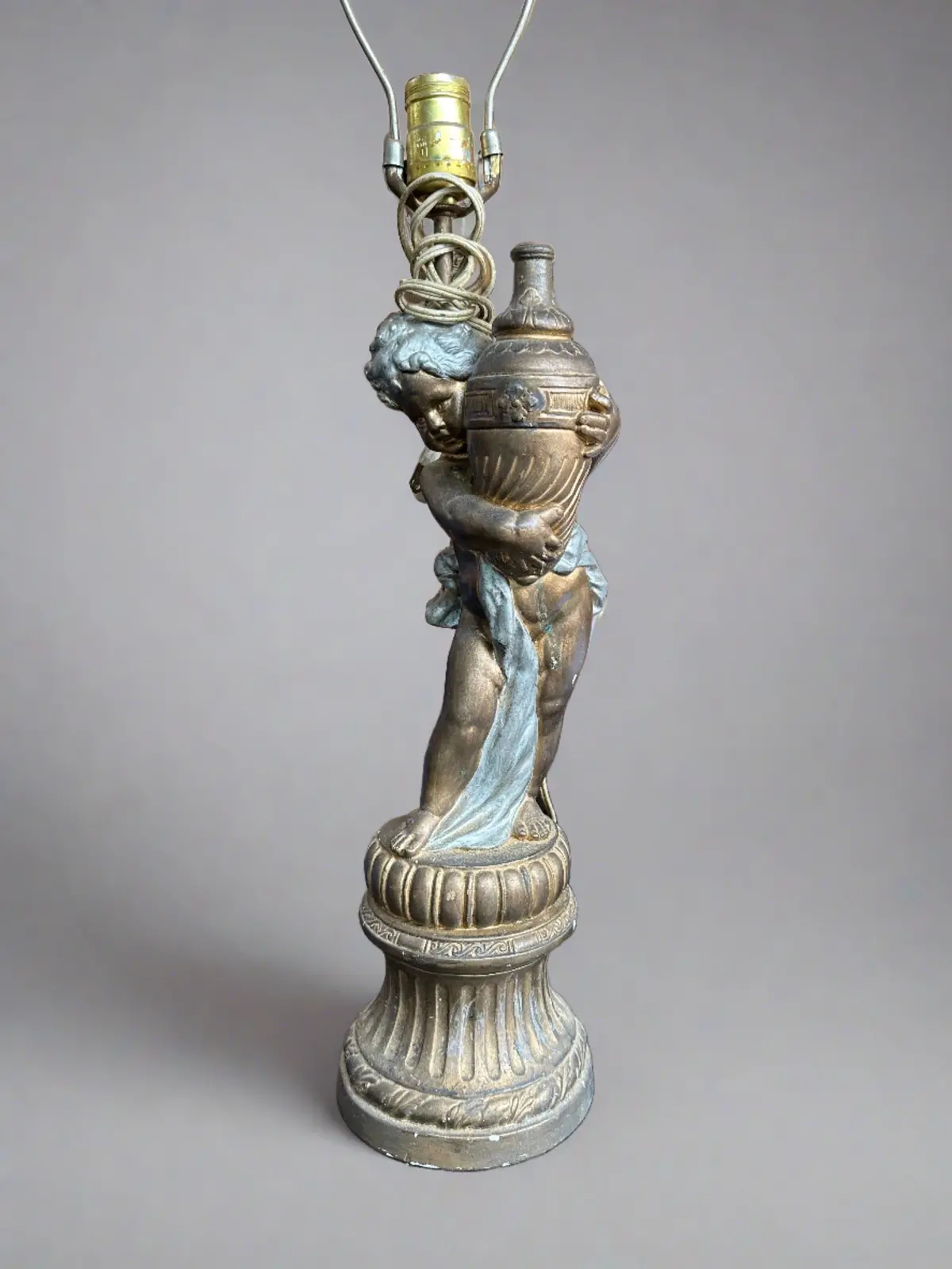 Chaulk Cherub Lamp 1