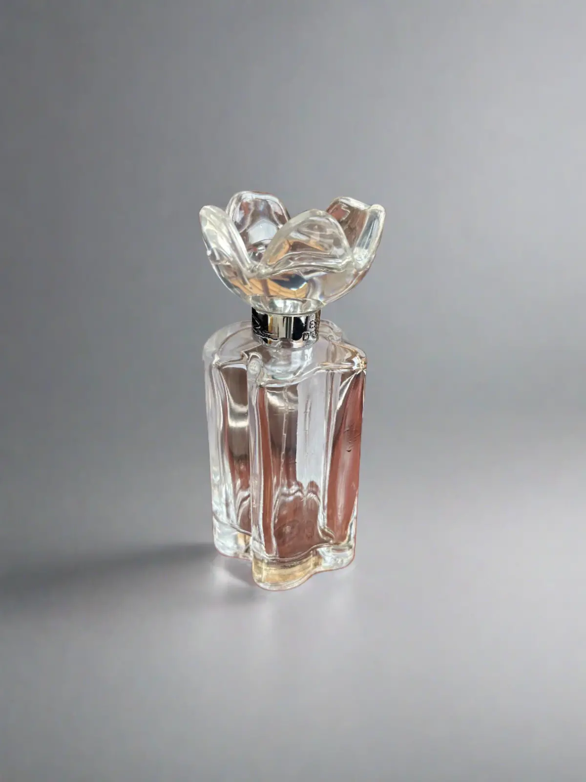 Oscar Di La Renta Bottle 1