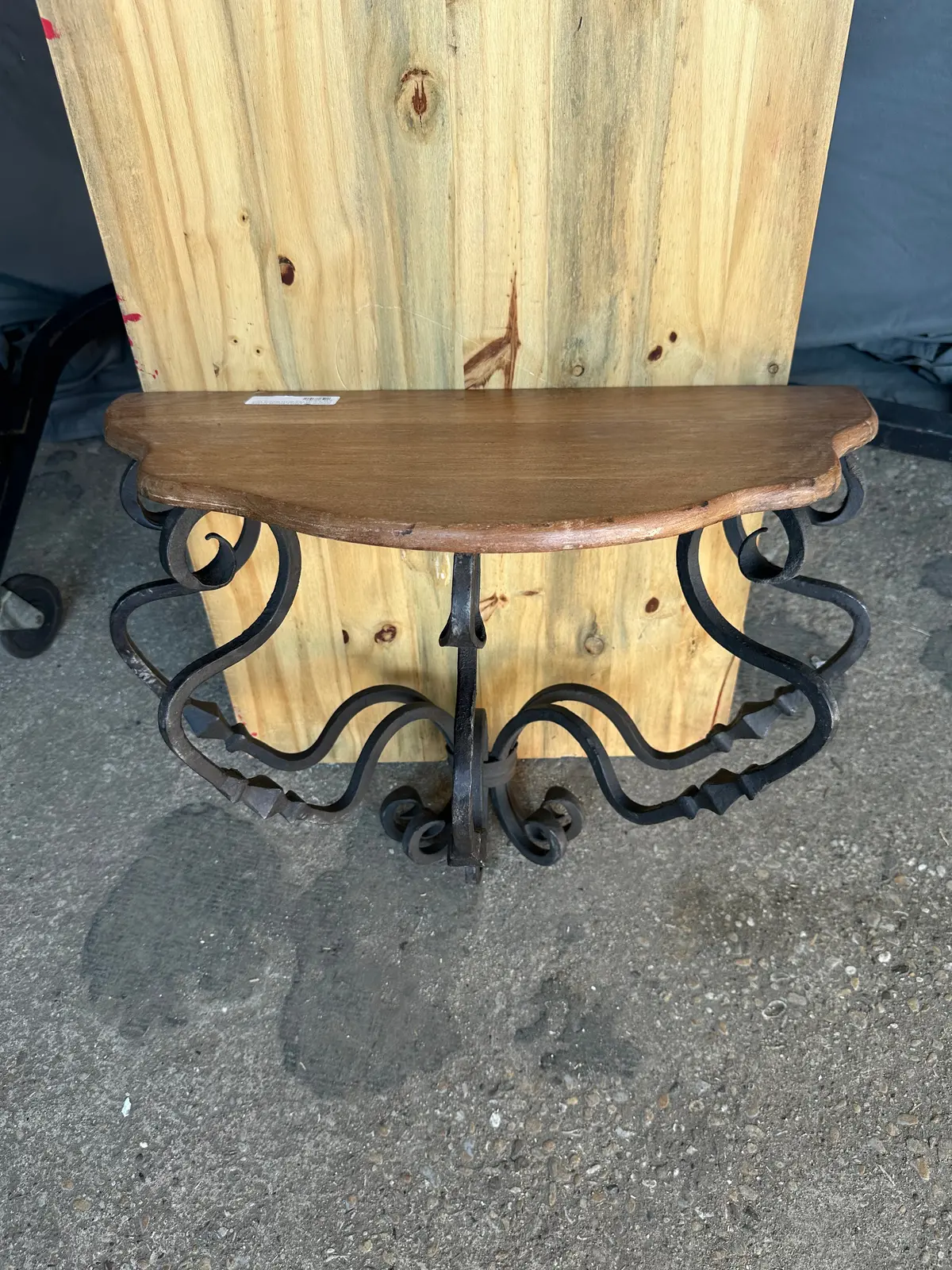 Half Moon Shape Iron Shelf With Wood Top 1