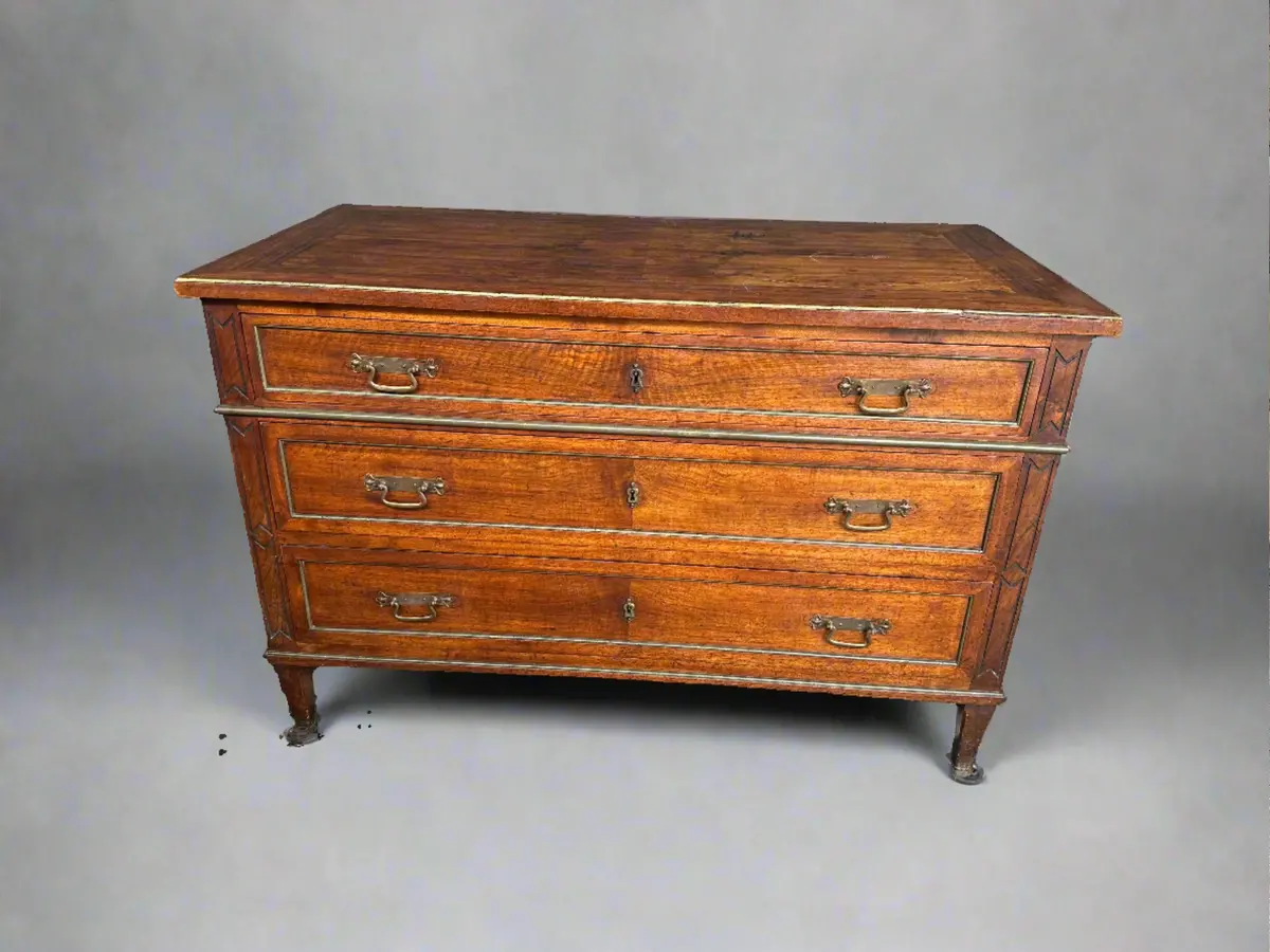 Walnut 19Th Century Directoire Chest 1