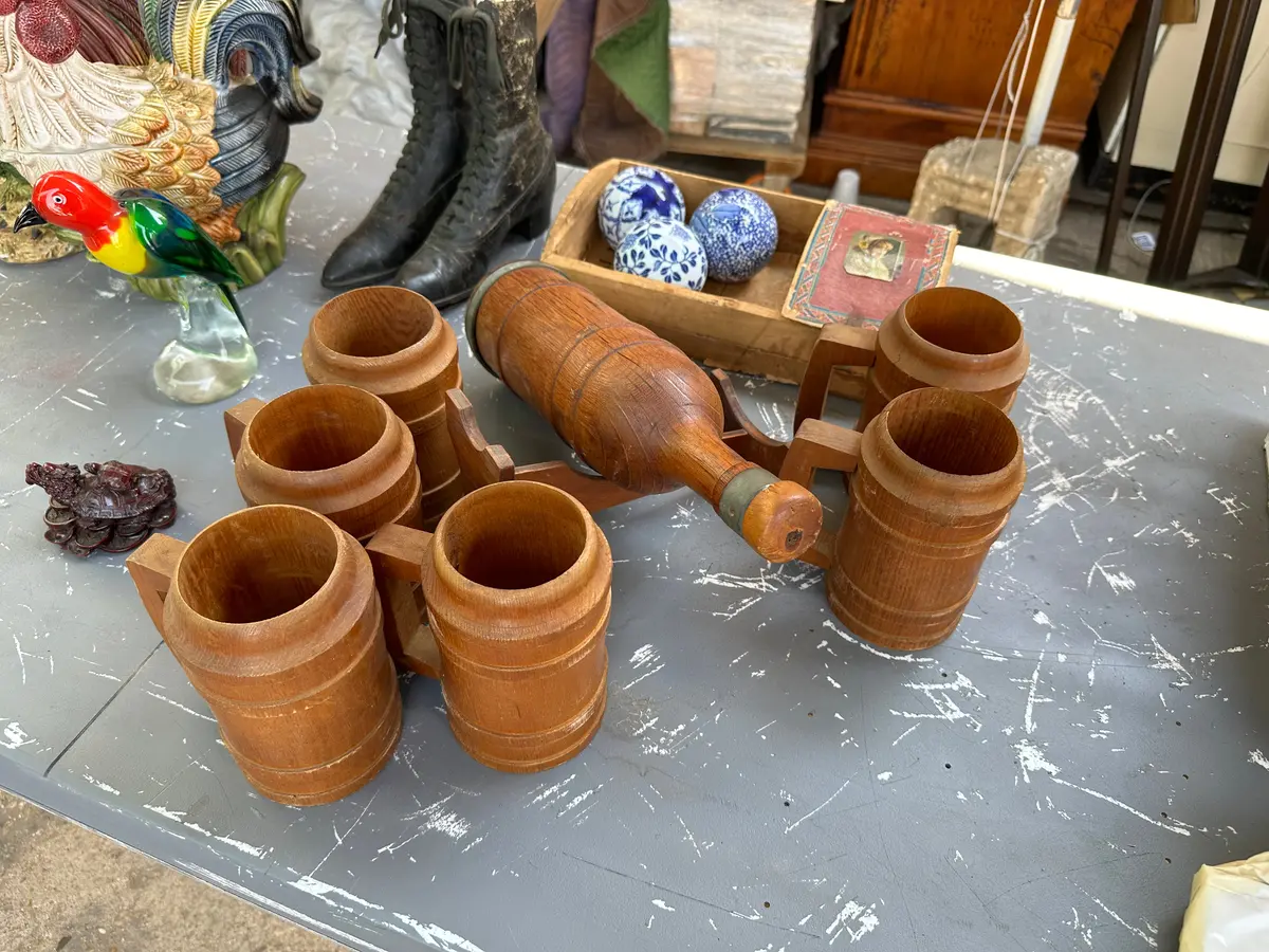 Set Of 6 Wooden Mugs With Decanter 1