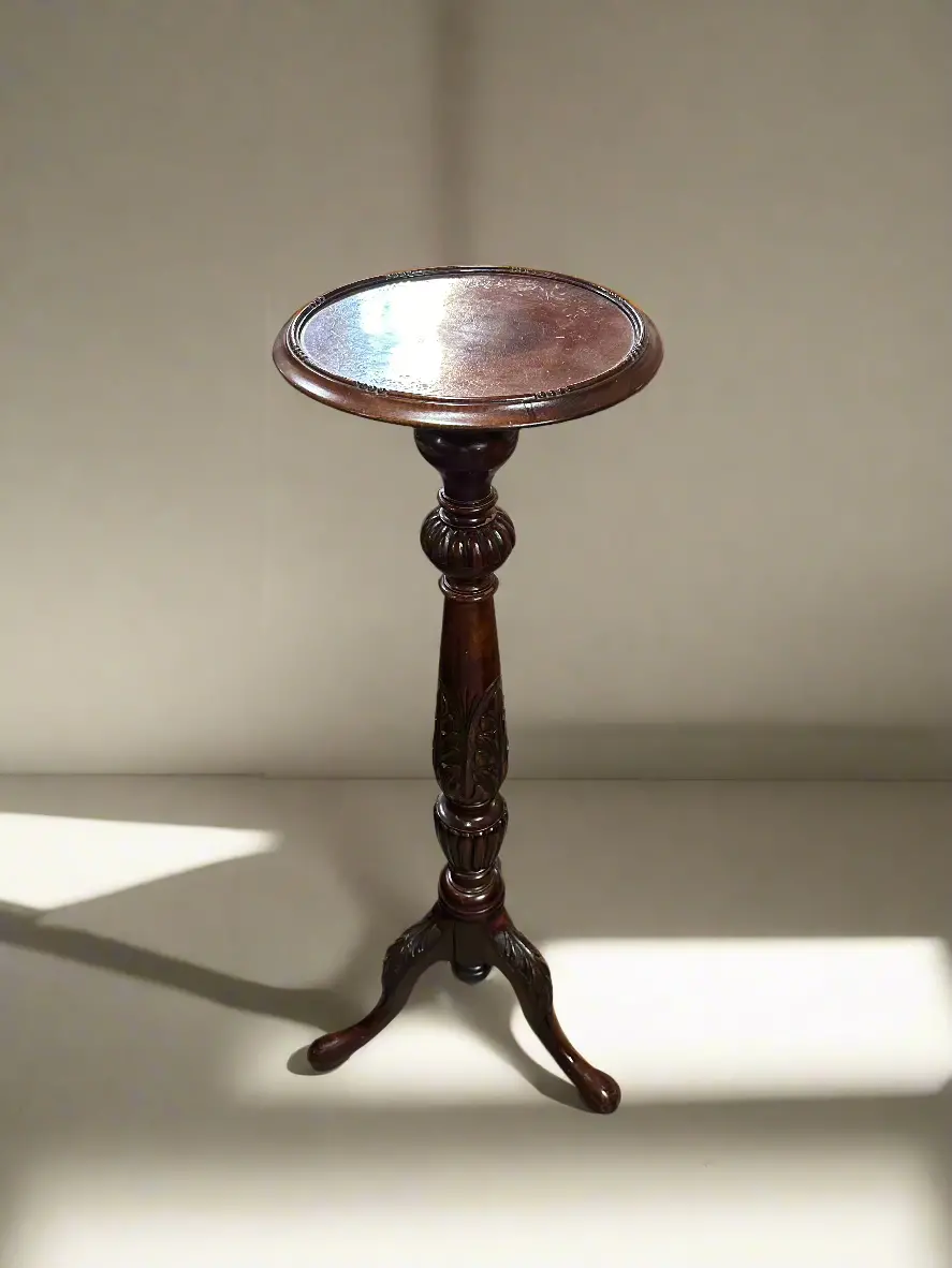 Carved Acanthus Leaf 3 Leg Pedestal 1