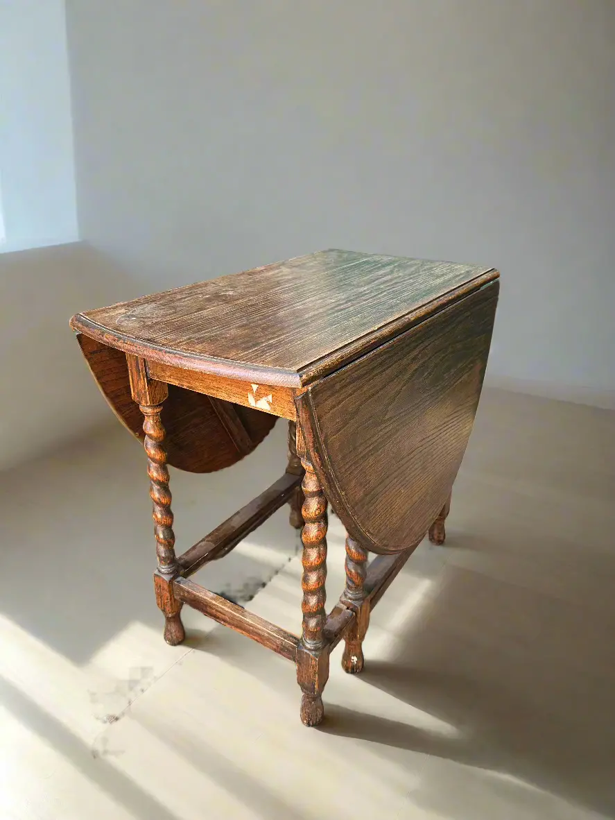 Oak Gate Leg Table 1