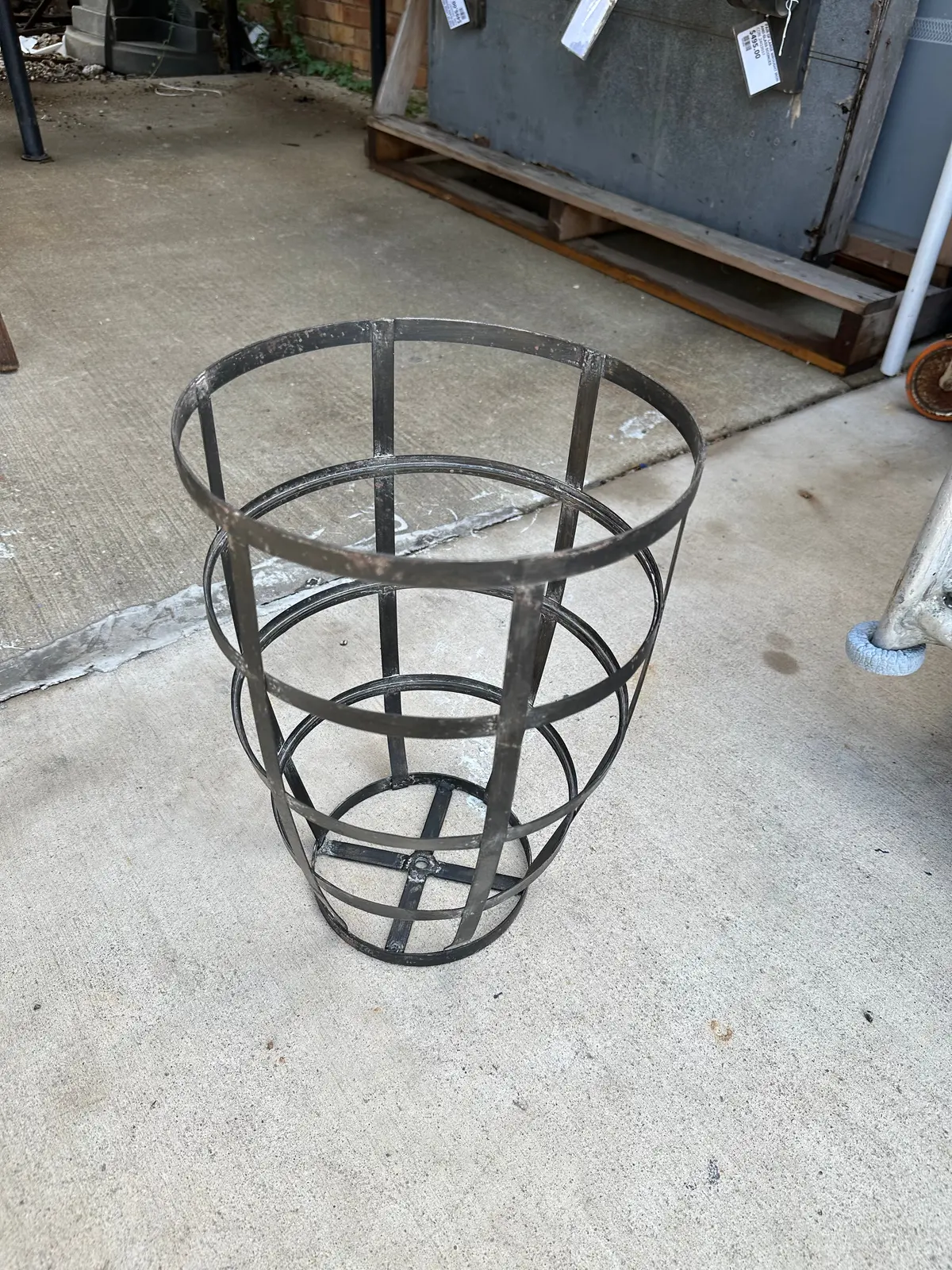 Small Iron Basket 1