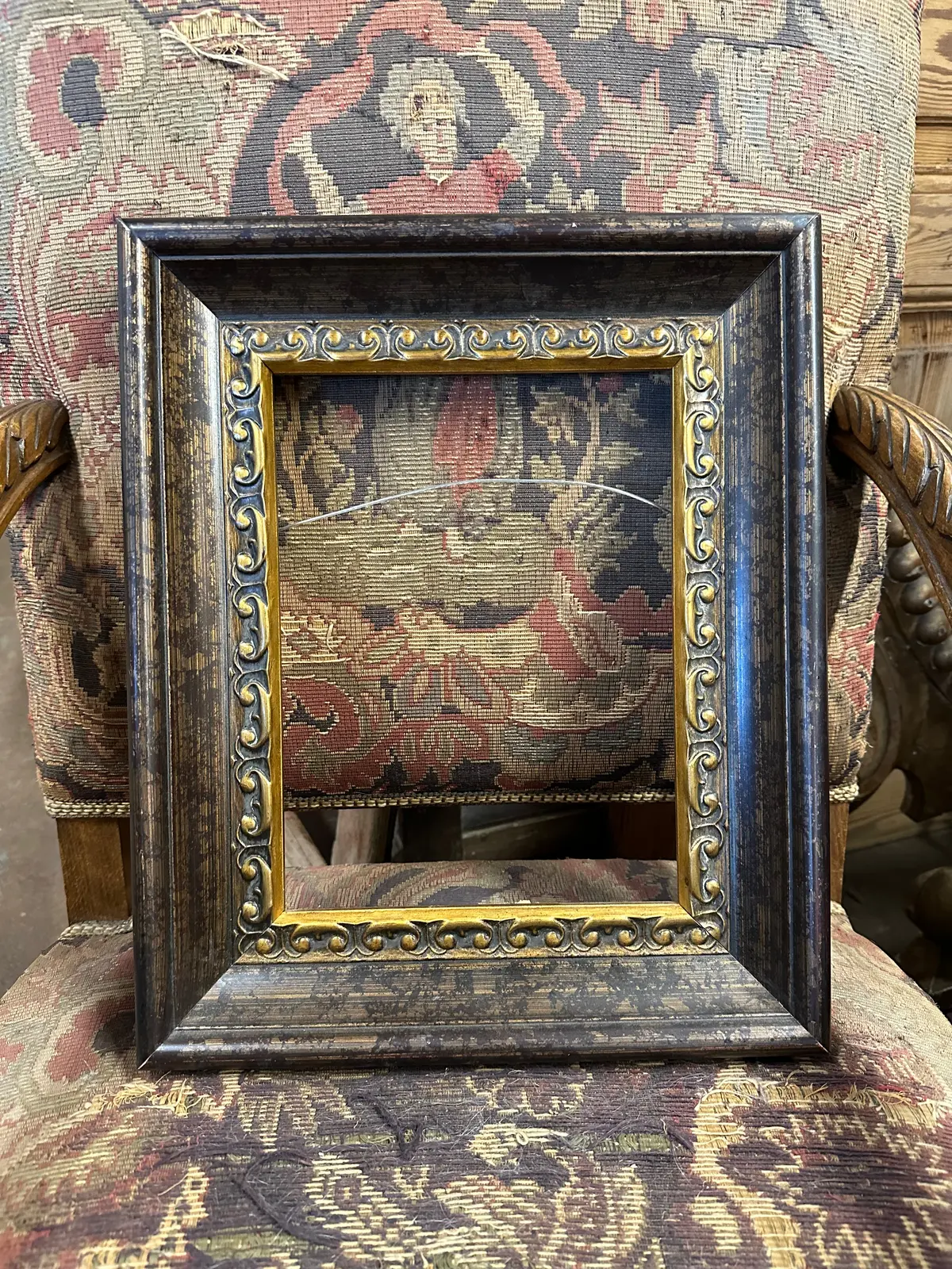 Small Ornate Composite Frame 1