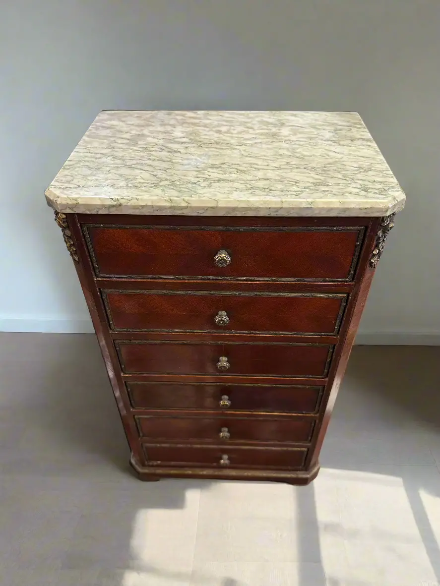 Small Six Drawer Jewelry Chest With Marble 1