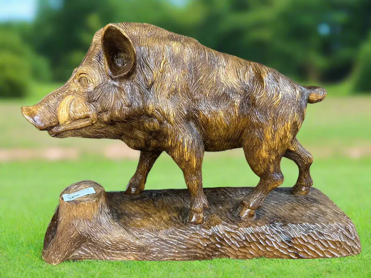 Hand Carved Havelin Hog 1