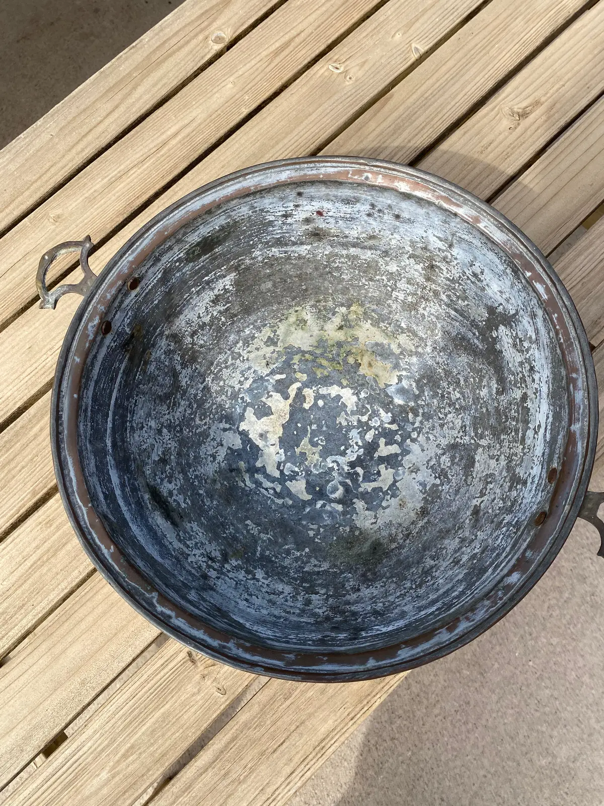 Copper Bowl With Handles 1