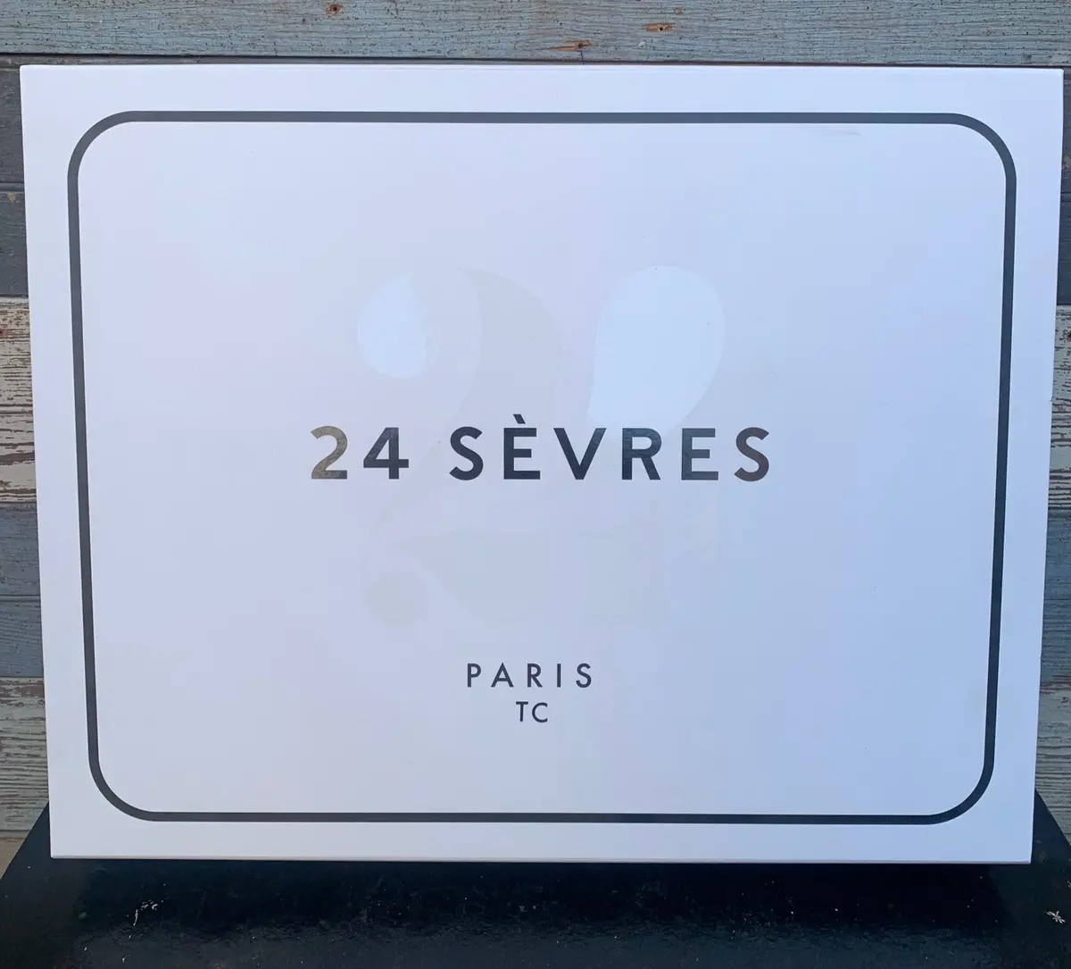 24 Sevres Paris Box 1