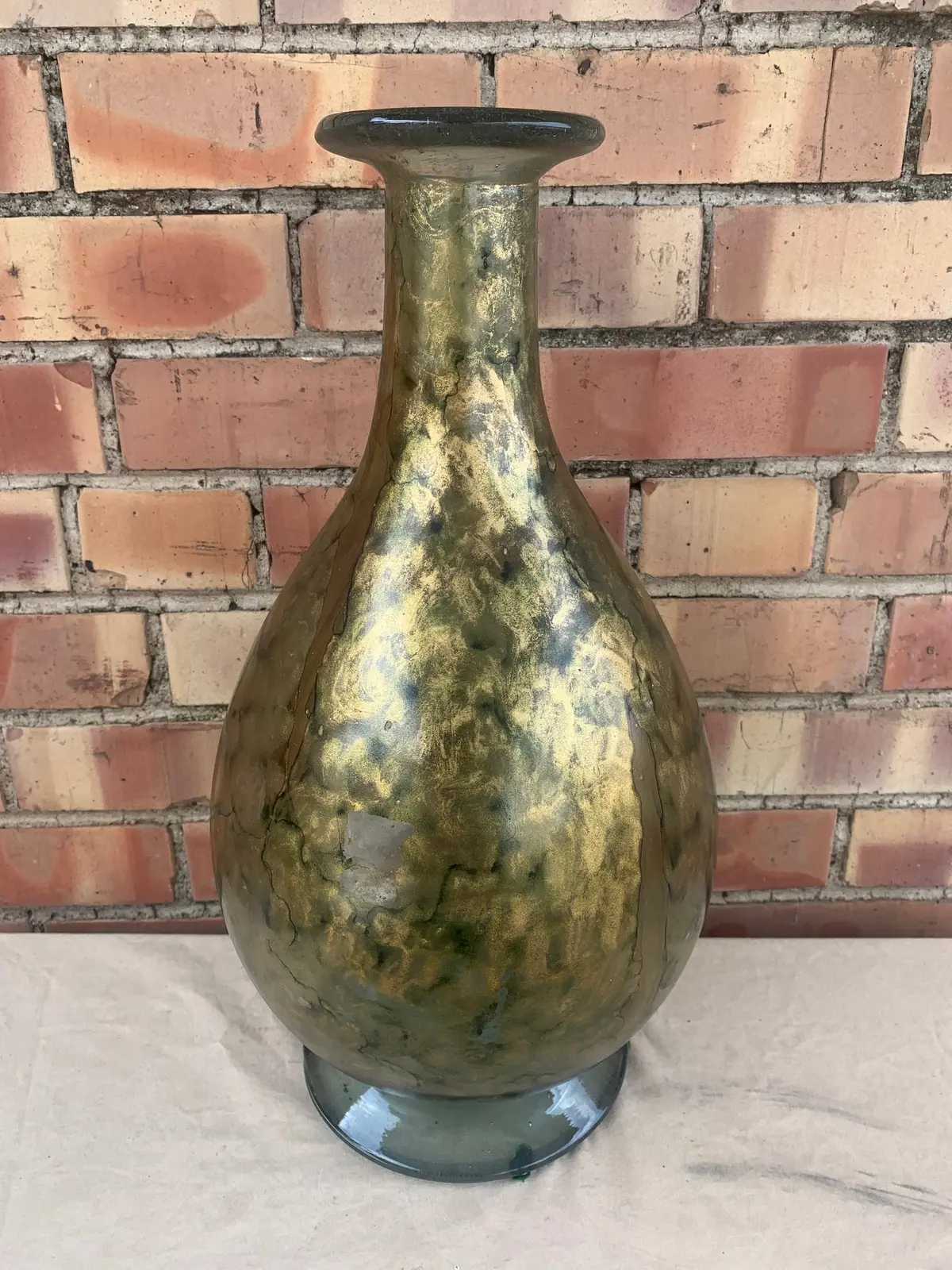 Green And Gold Glass Vase 1