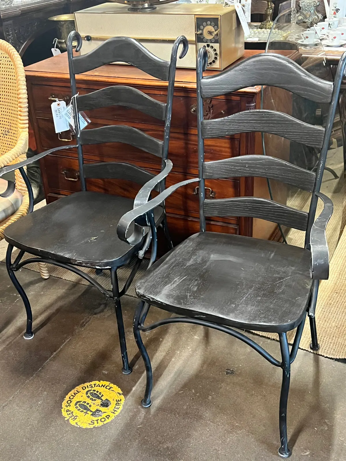 Set Of 6 Iron Chairs With Walnut Seats-2 With Arms 1