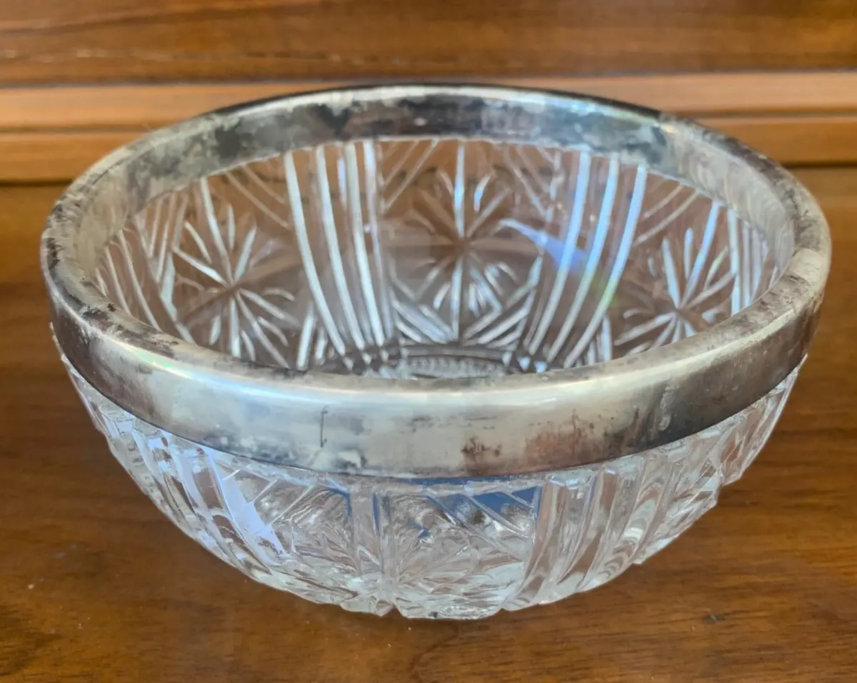 Silver Plate Rim Crystal Berry Bowl 1