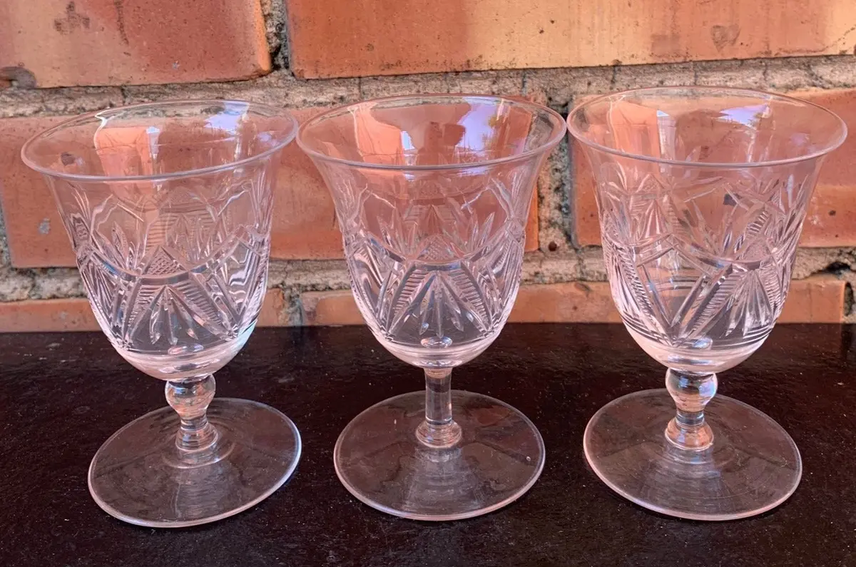 Set Of 3 Etched Crystal Stemmed Sherry Glasses 1