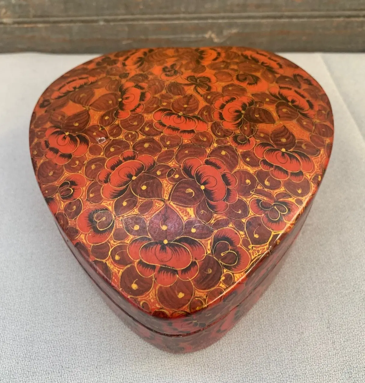 Indian Red And Gold Leaf Heart Shaped Box 1