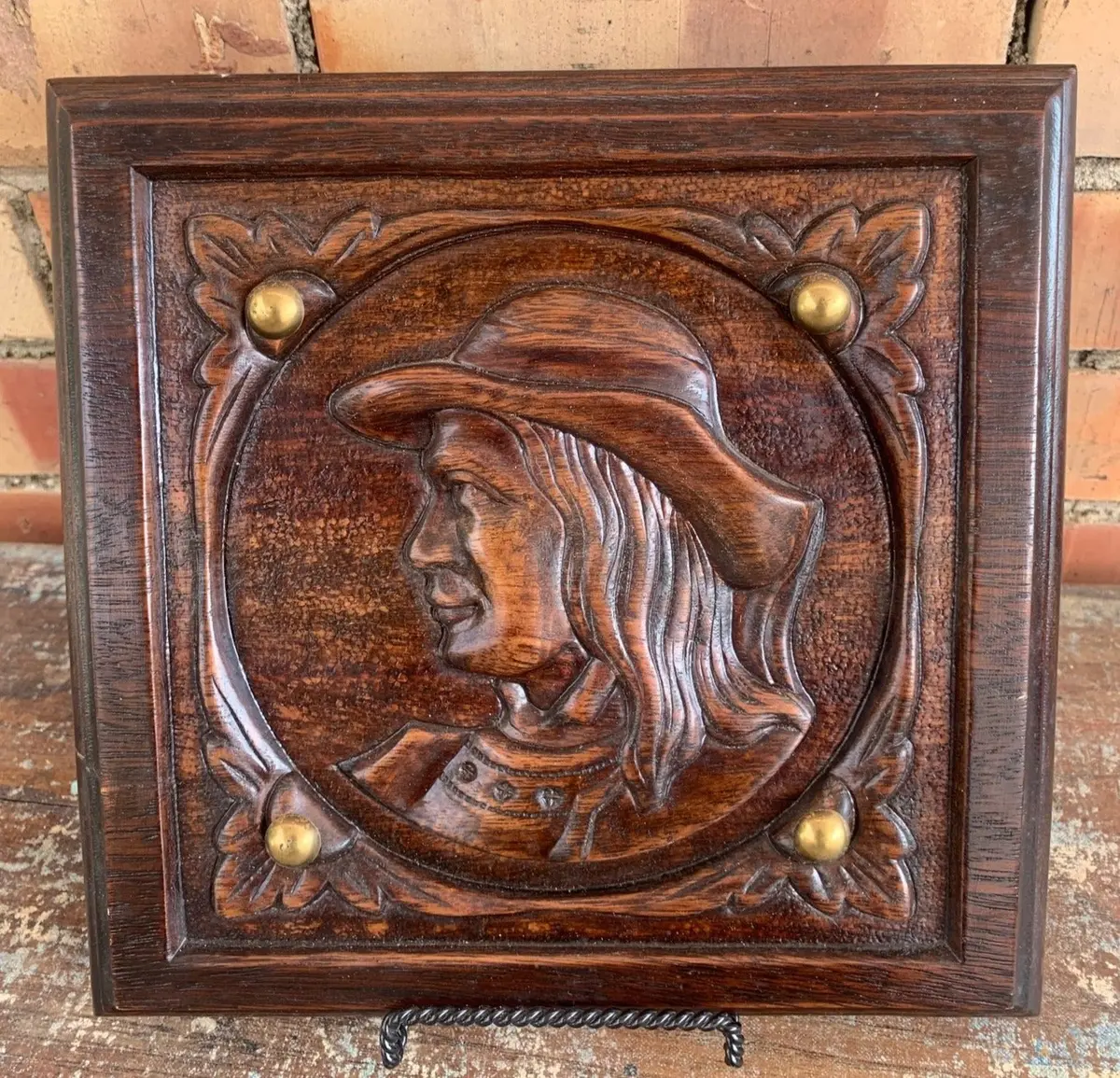 Square Brittany Man Wood Plaque 1